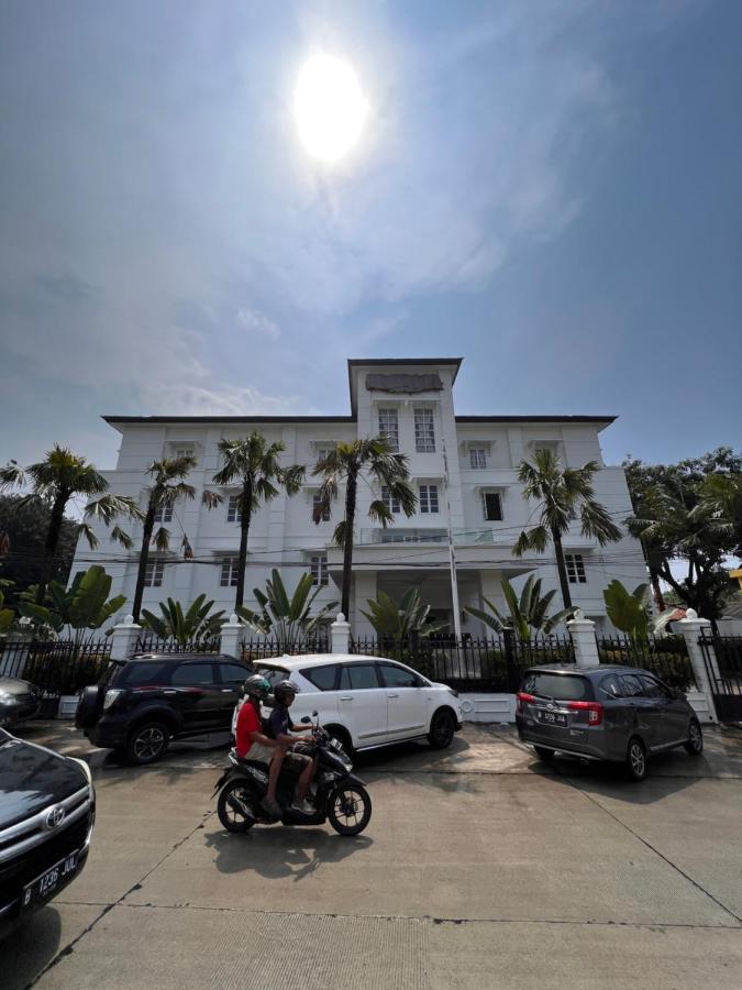 Le Semar Hotel Karawaci Dahung Eksteriør billede
