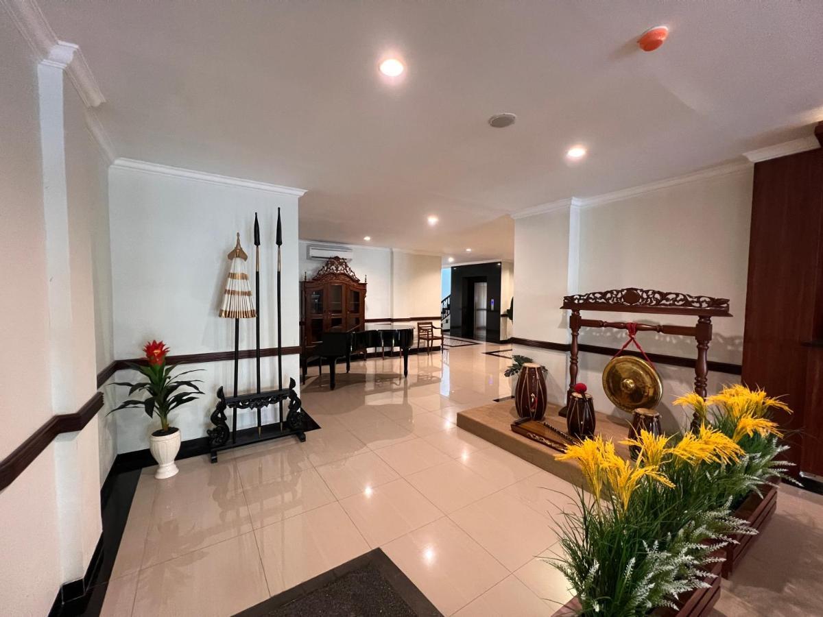 Le Semar Hotel Karawaci Dahung Eksteriør billede